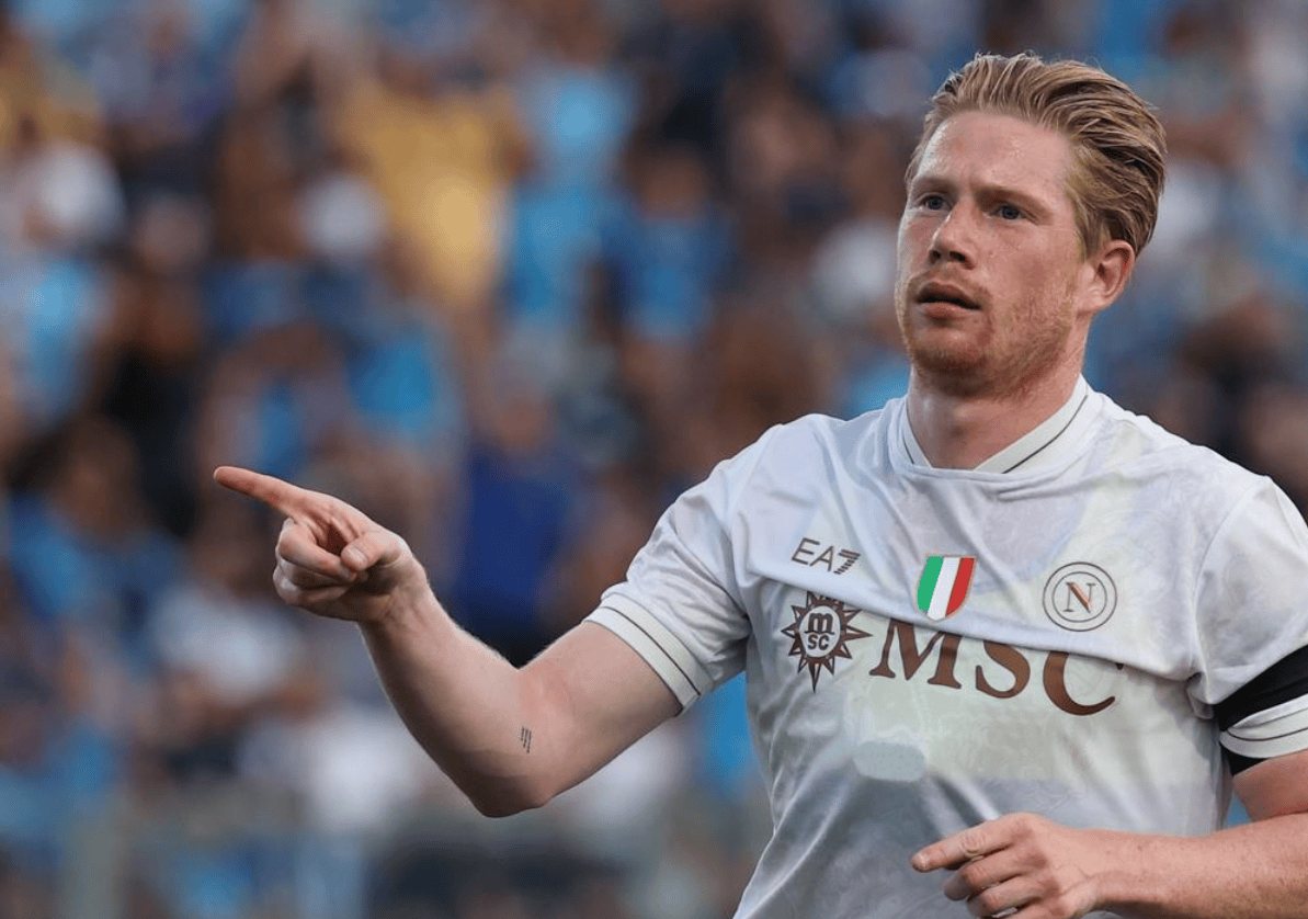 另一个半球的思念，奥斯卡晒出在家观看海港亚冠比赛照片