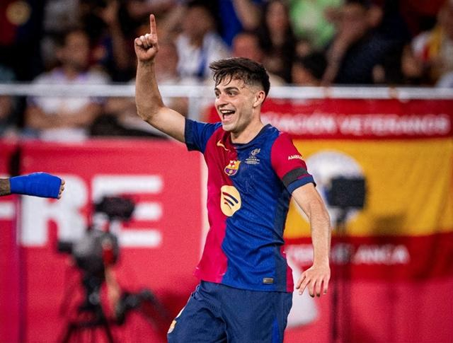 国安刚拿到足协杯冠军！就连夜官宣欧洲名帅到队执教，值得期待