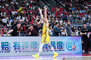 克莱：尊重康利和加索尔时期的灰熊，现在这支灰熊只会耍嘴皮子