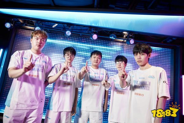 尤其是在球 尤其是在球