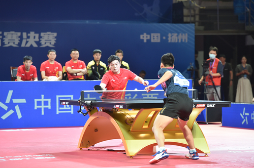 相较之下 相较之下